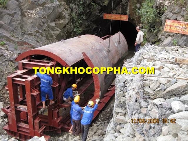 CẤU TẠO CỐP PHA DI CHUYỂN NGANG