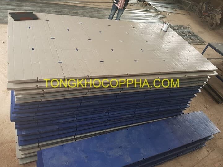 CỐP PHA SÀN NHỰA KHUNG THÉP SPAN