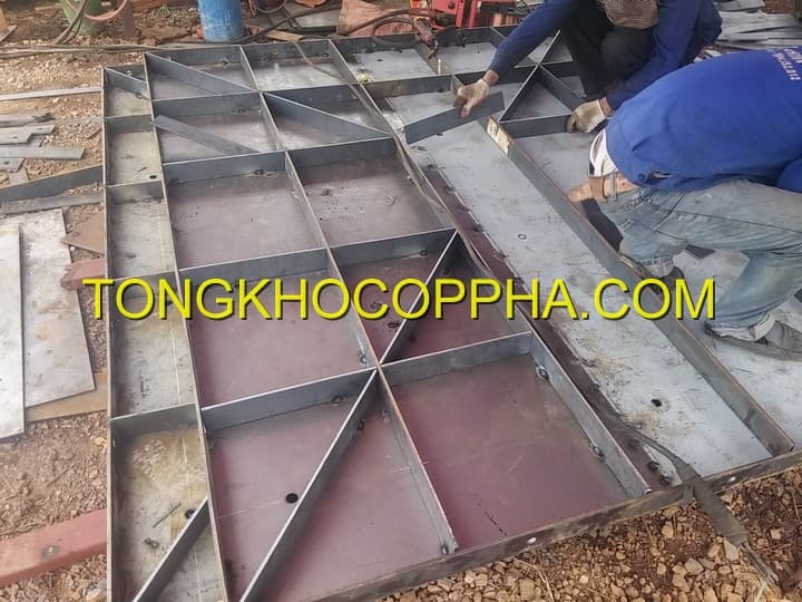 CỐP PHA TẤM LỚN
